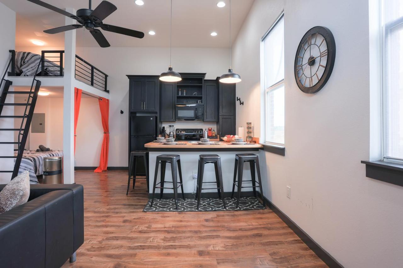 Old West Studio Lofts West Tampa Esterno foto